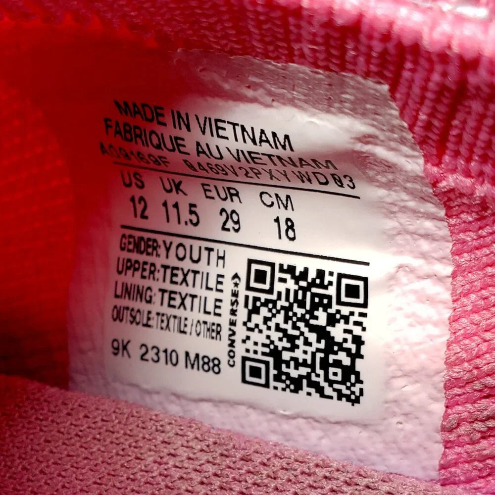 EUC CTAS Converse vintage old school knit vibrant pink (12Y) KICKS